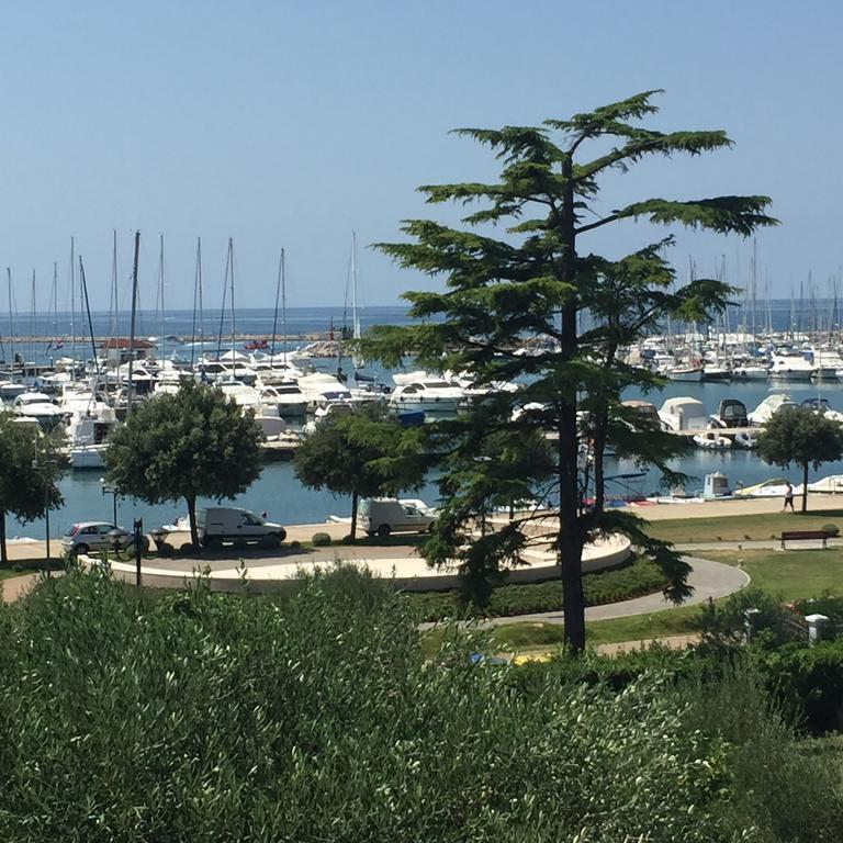 Seafront Apartment Jadri Умаг Экстерьер фото